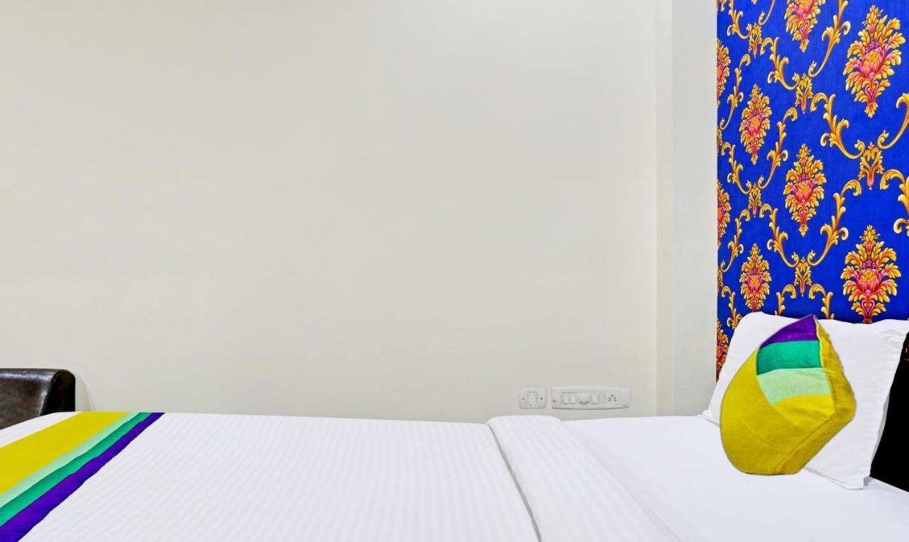 Itsy By Treebo - Ashoka Grand Hotel Varanasi Bagian luar foto