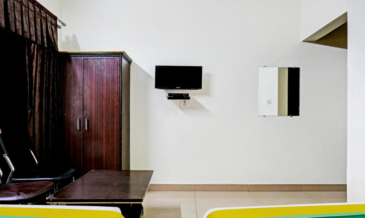 Itsy By Treebo - Ashoka Grand Hotel Varanasi Bagian luar foto