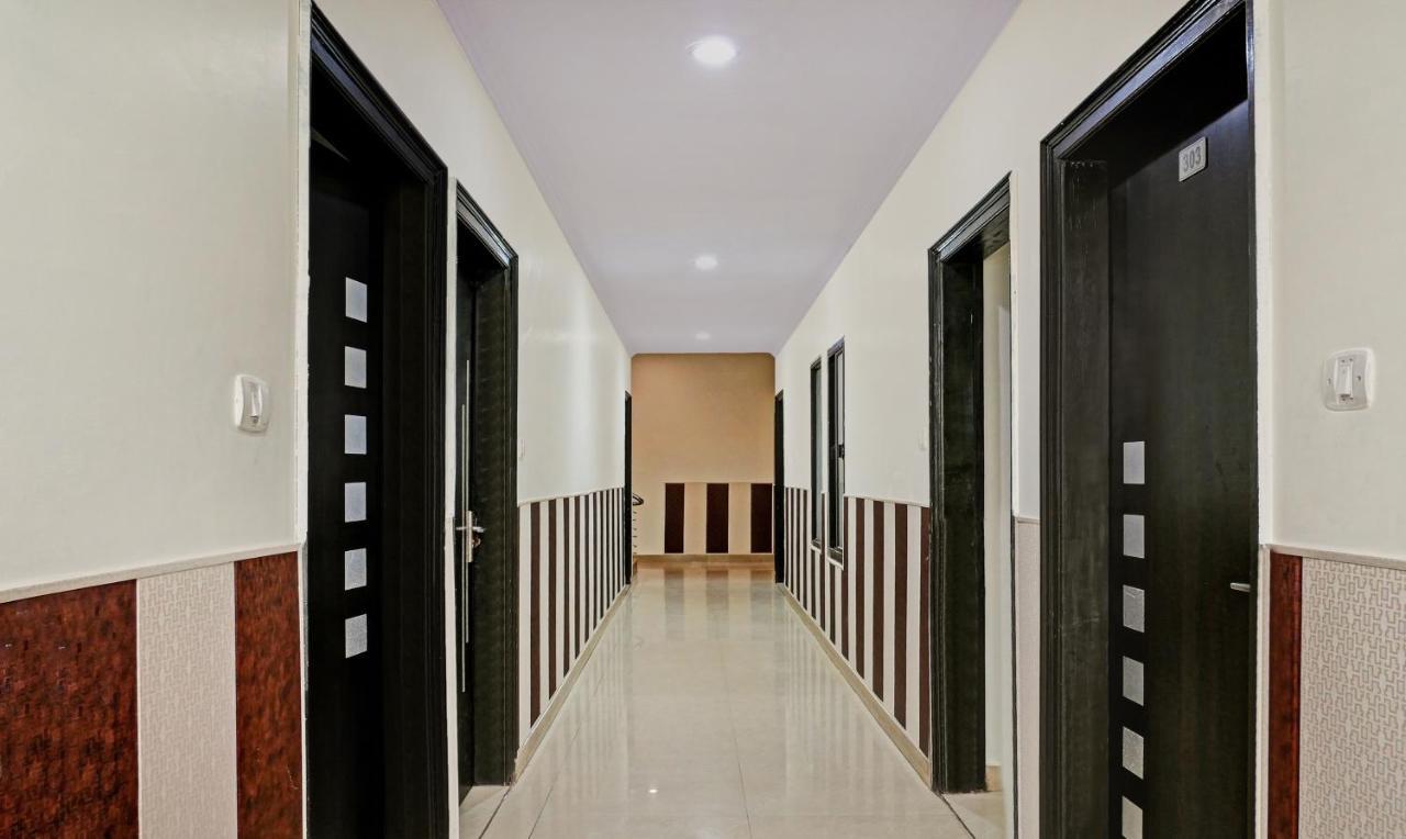 Itsy By Treebo - Ashoka Grand Hotel Varanasi Bagian luar foto